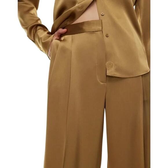 ARITZIA Babaton Women's Tan Pleated Front Satin Pants Size 6 - Picture 2 of 8